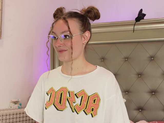 LeilaBie live cam on BongaCams
