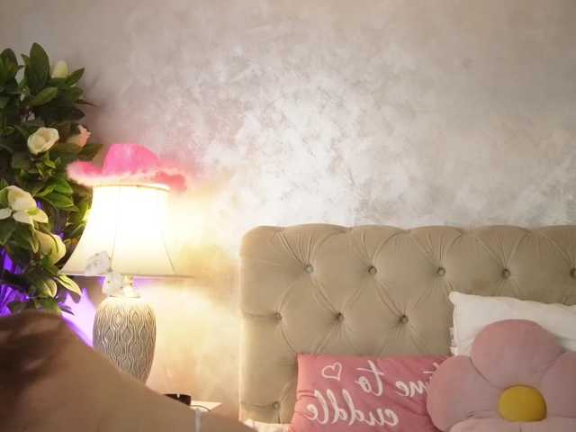 LeilaBie live cam on BongaCams