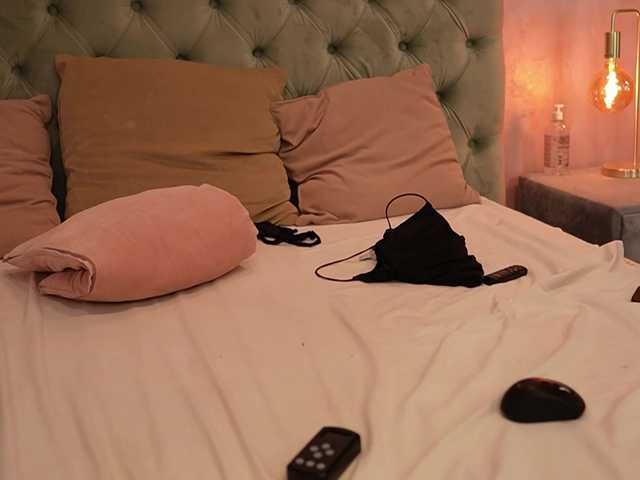 LeilaBie live cam on BongaCams