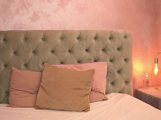 LeilaBie live cam on BongaCams