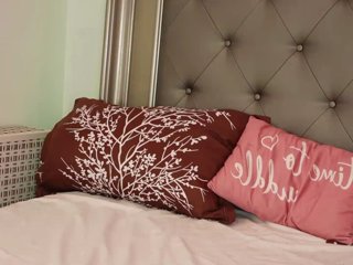 AlexxaOne Porn Show