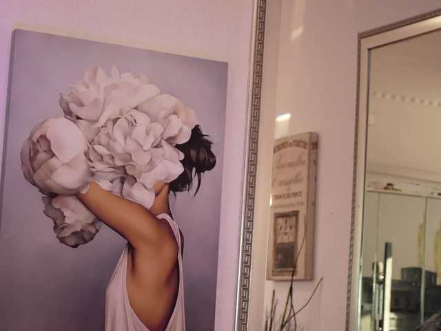 AlexxaOne live cam on BongaCams