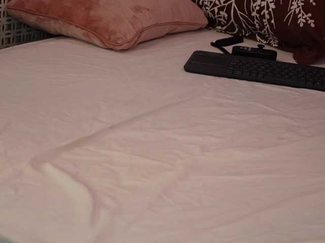 AlexxaOne live cam on BongaCams