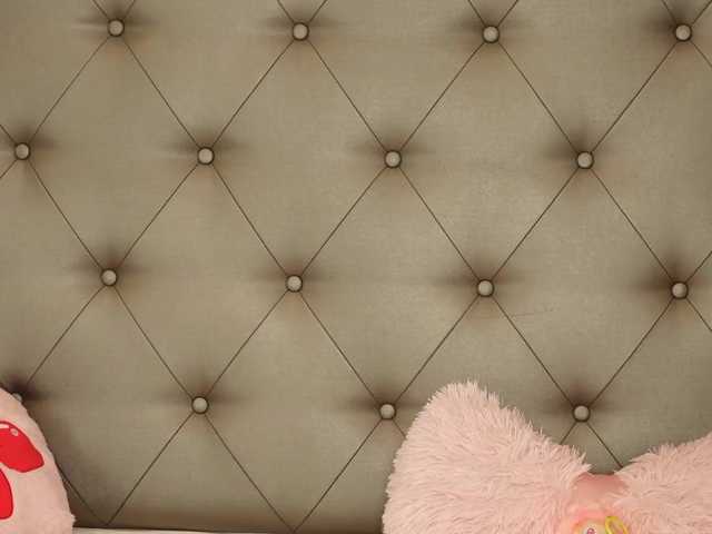 AlexxaOne live cam on BongaCams