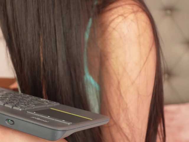 AlexxaOne live webcam show