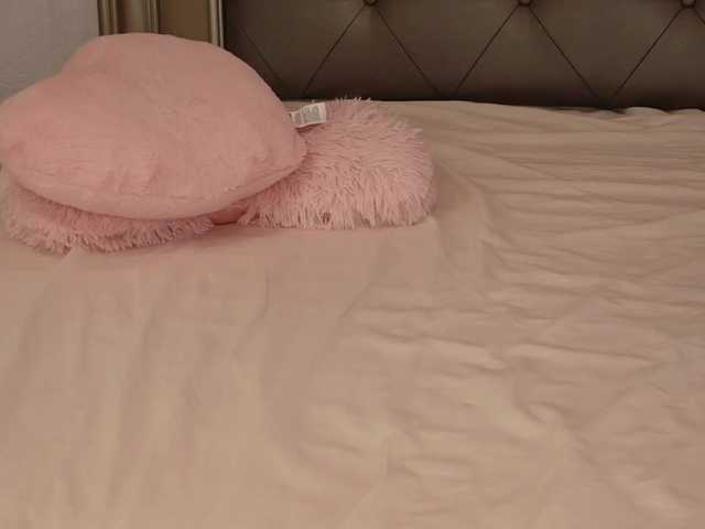 AlexxaOne live cam on BongaCams