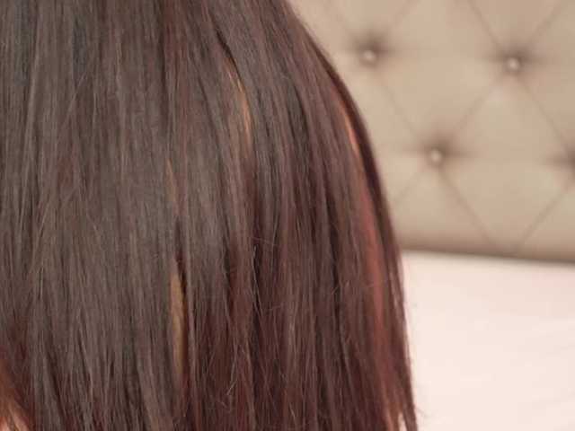 AlexxaOne live cam on BongaCams