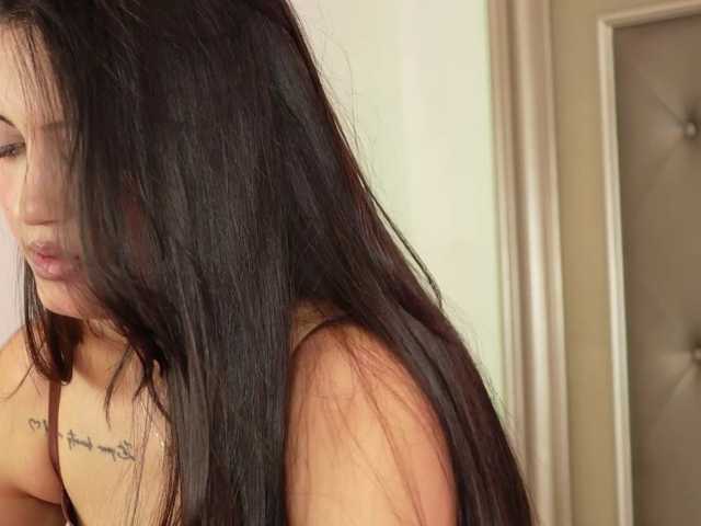 AlexxaOne, en directo ahora en BongaCams