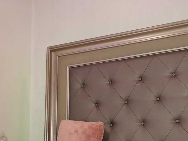 AlexxaOne live cam on BongaCams