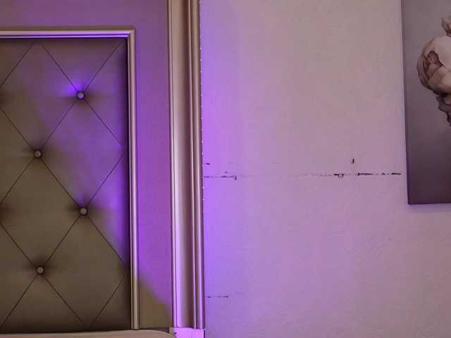 AlexxaOne live cam on BongaCams