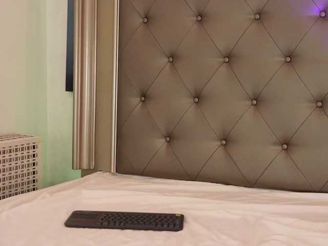 AlexxaOne live cam on BongaCams