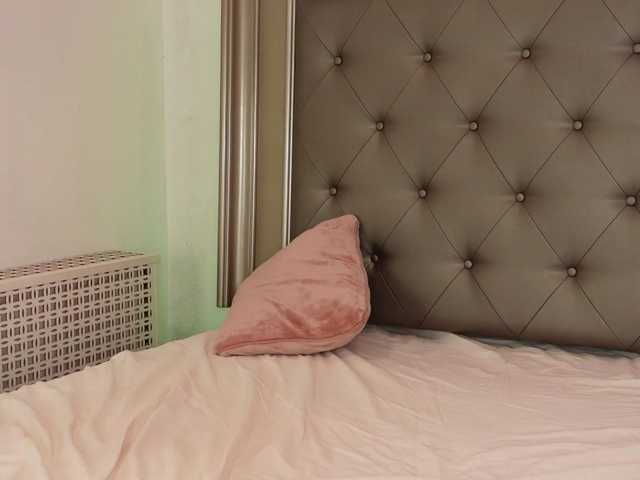 AlexxaOne live cam on BongaCams