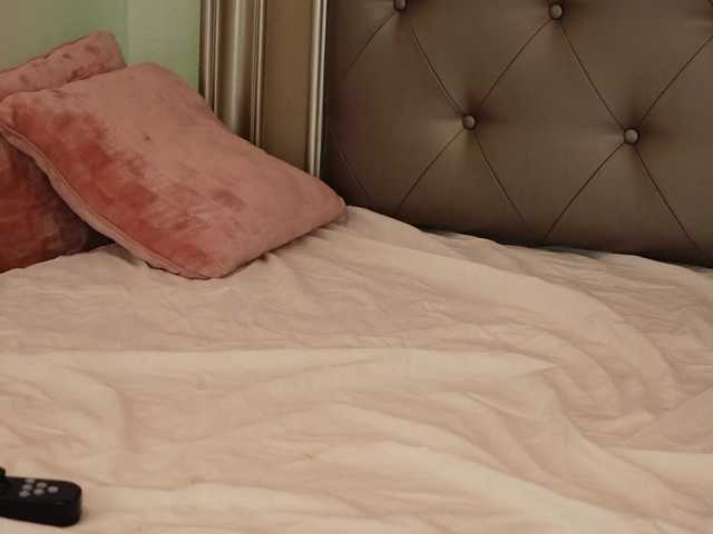 AlexxaOne live cam on BongaCams