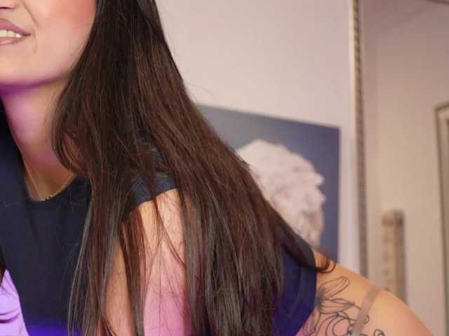 AlexxaOne live cam on BongaCams