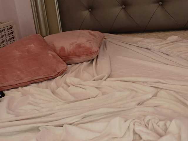 AlexxaOne live cam on BongaCams