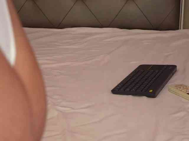 AlexxaOne webcam