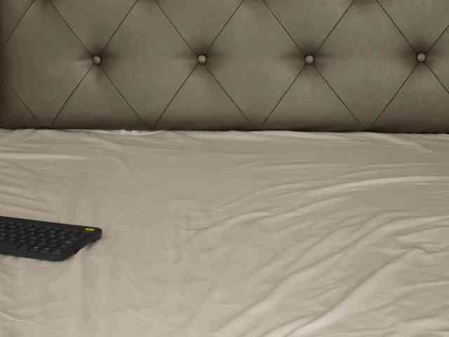 AlexxaOne webcam