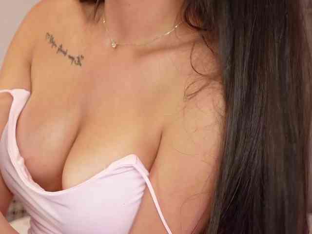 AlexxaOne webcam