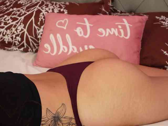 AlexxaOne webcam