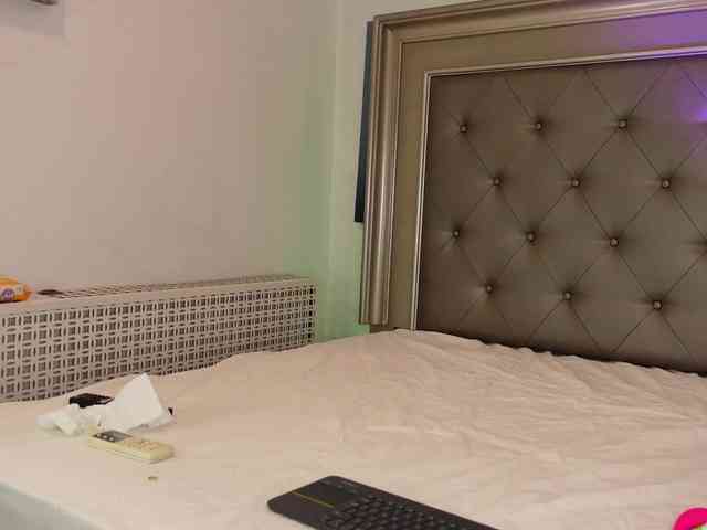 AlexxaOne webcam
