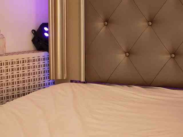 AlexxaOne webcam