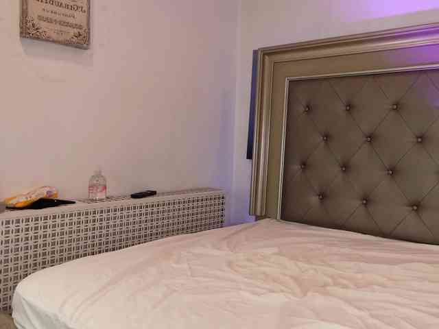 AlexxaOne webcam