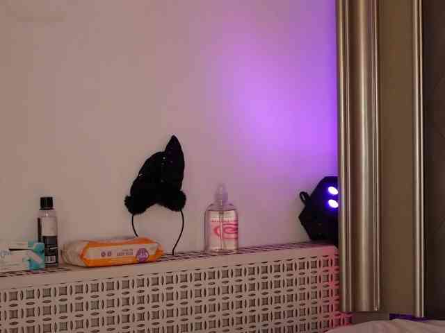 AlexxaOne webcam