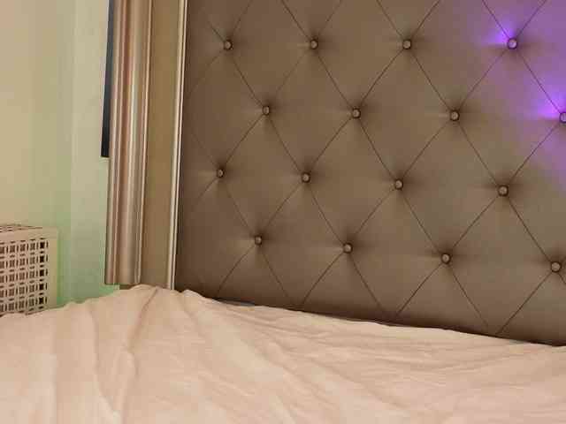 AlexxaOne webcam