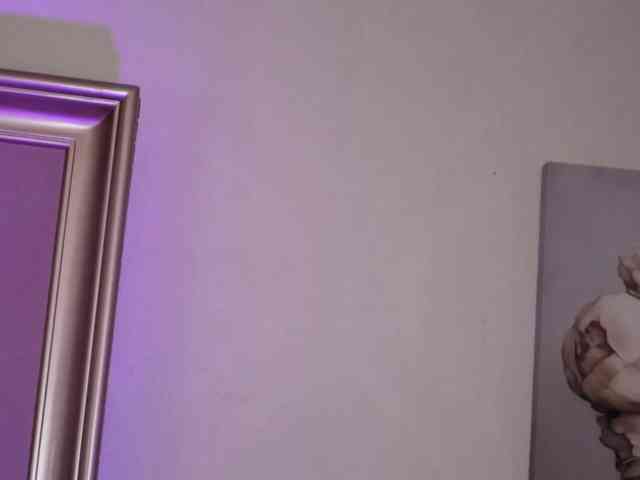 AlexxaOne webcam