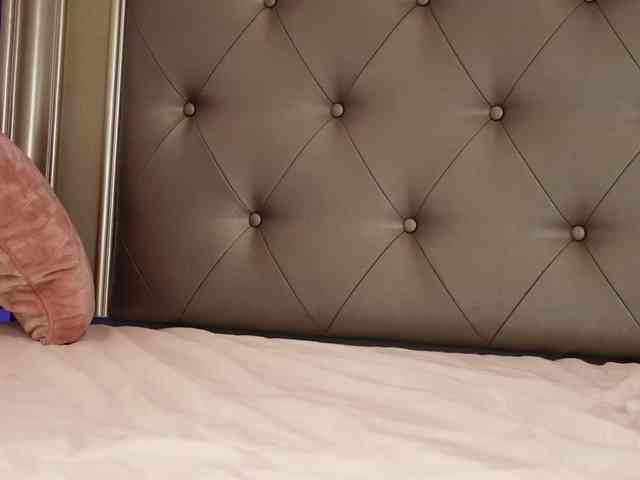 AlexxaOne webcam