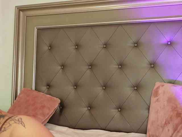 AlexxaOne webcam