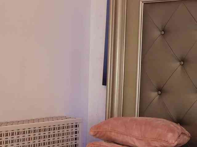 AlexxaOne webcam