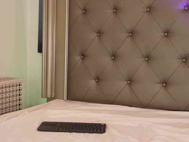 AlexxaOne webcam