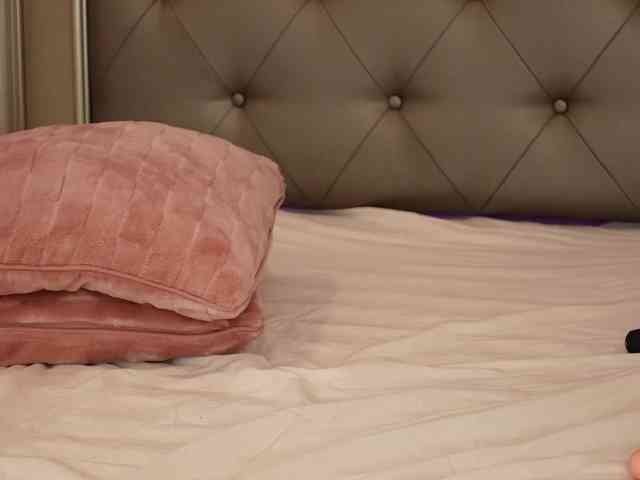 AlexxaOne webcam