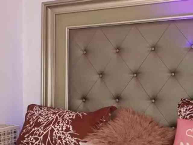 AlexxaOne webcam