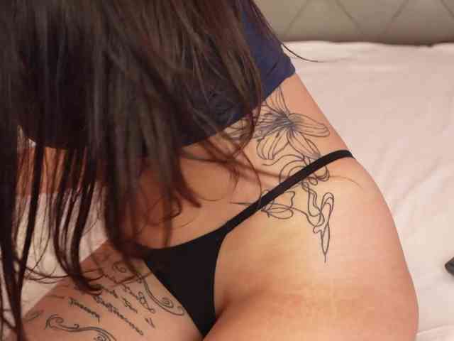 AlexxaOne webcam