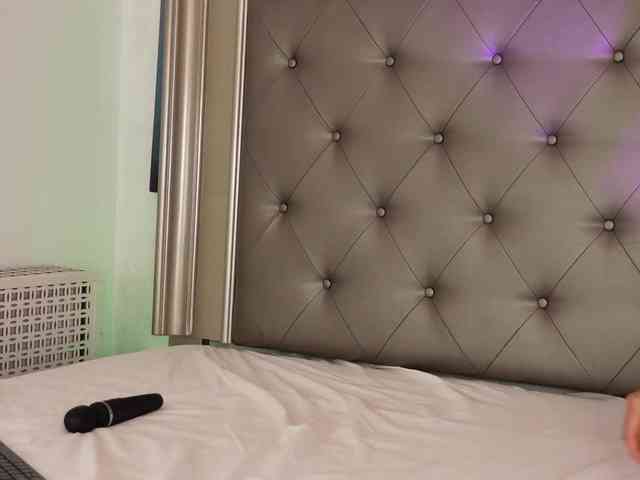 AlexxaOne webcam