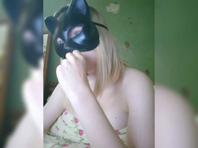 Bella-38 live cam on BongaCams