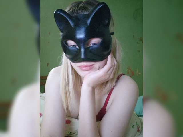 Bella-38 live cam on BongaCams