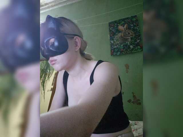 Bella-38 live cam on BongaCams