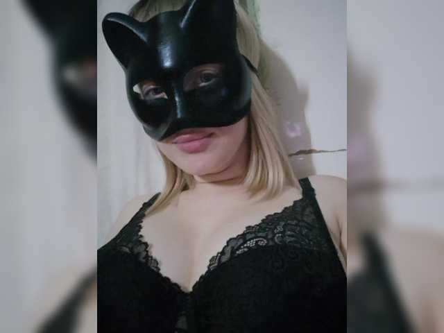 Bella-38 live webcam show