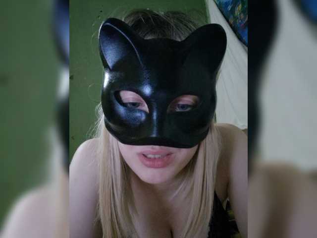 Bella-38 live cam on BongaCams
