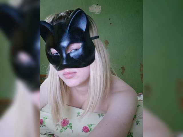 Bella-38 live cam on BongaCams