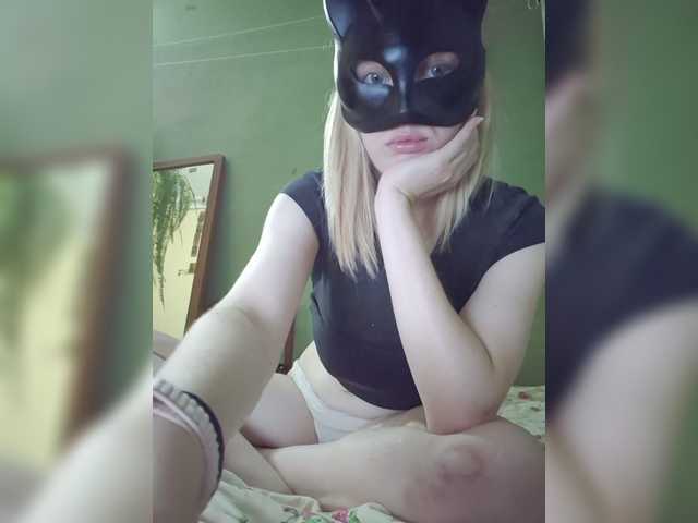 Bella-38 live cam on BongaCams