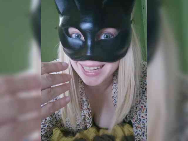 Bella-38 webcam