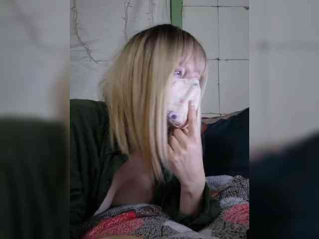 Bella-38 webcam