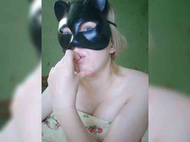 Bella-38 webcam