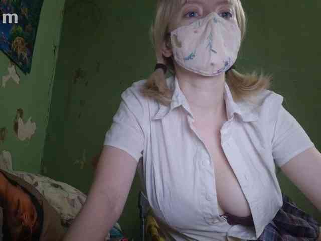 Bella-38 webcam