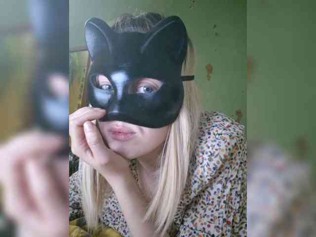 Bella-38 webcam