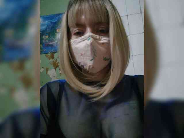 Bella-38 webcam